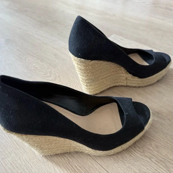 Vince Camuto | Shoes | Vince Camuto Black And Tan Wedge  display picture 1